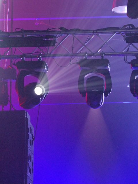 Moving heads (wash/beam)
